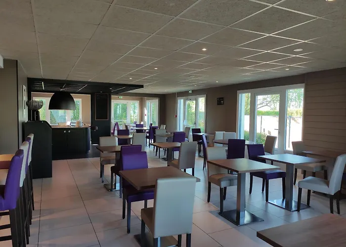 Campanile Sable-Sur-Sarthe Vion