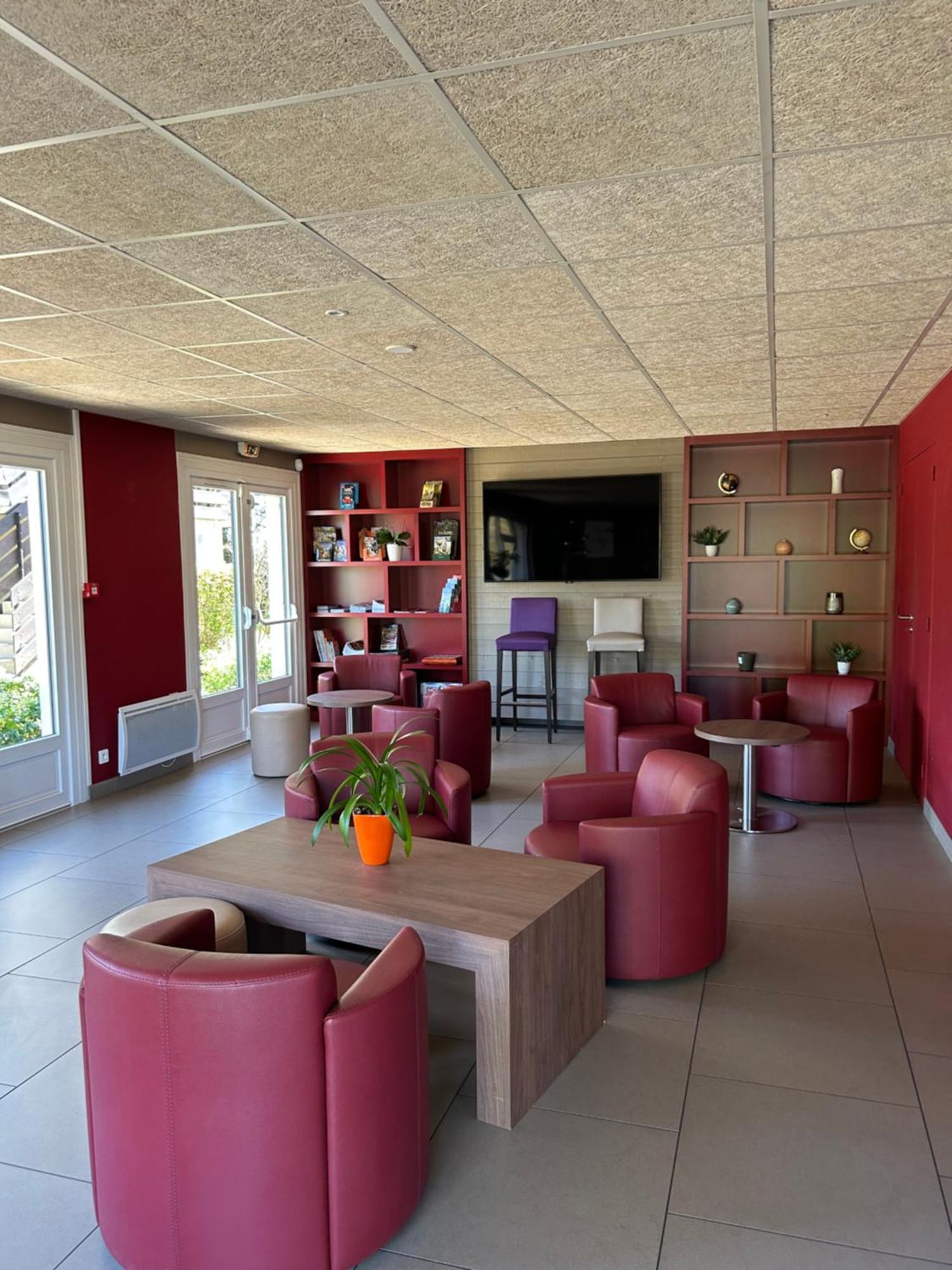 Campanile Vion Hotel 3*